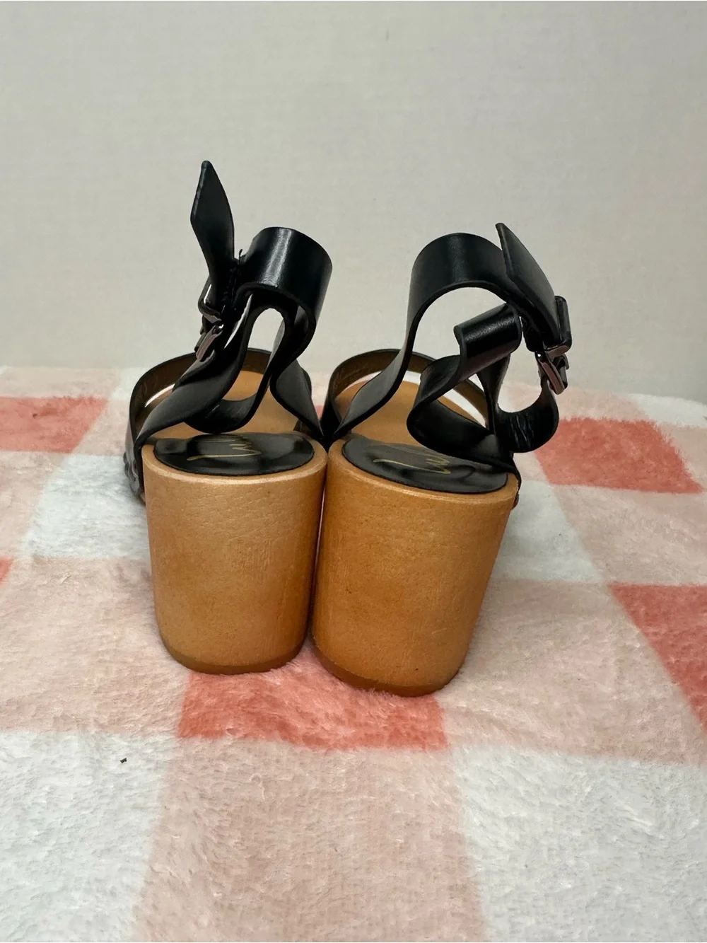 Lulu’s “Willy” Black Studded Platform Block Heel Sandals size 6